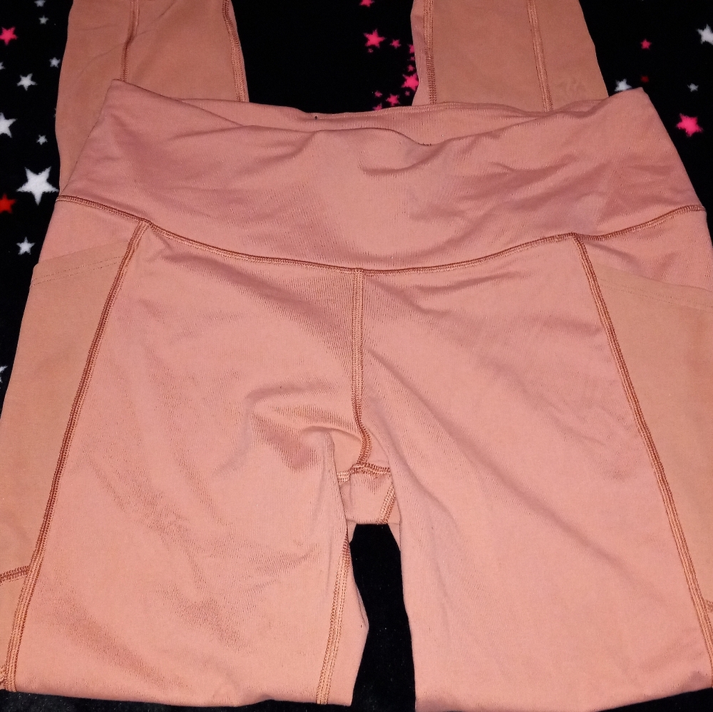 EUC VICTORIA SPORT LEGGINGS (L)